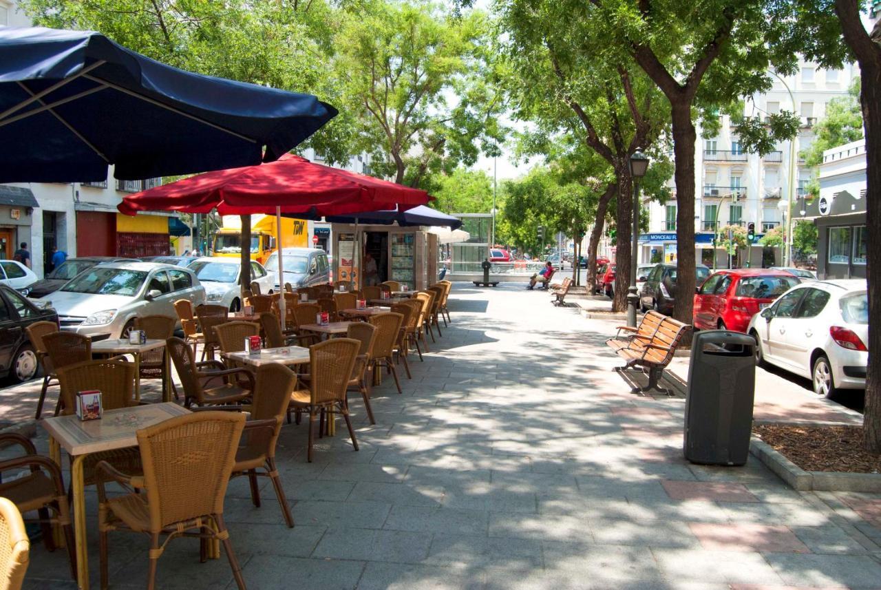 Me Voy A Madrid -Junto Al Parque Del Retiro-4 Exterior photo